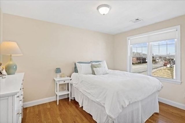 468 Sea St 468, Quincy, MA 02169