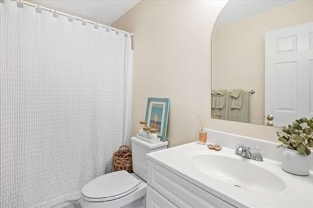 468 Sea St 468, Quincy, MA 02169