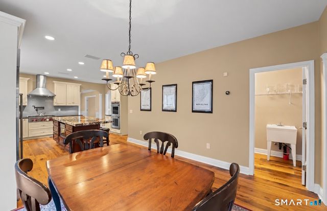 15 Wedgewood Court, Newtown, CT 06470