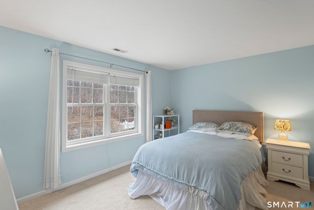 15 Wedgewood Court, Newtown, CT 06470