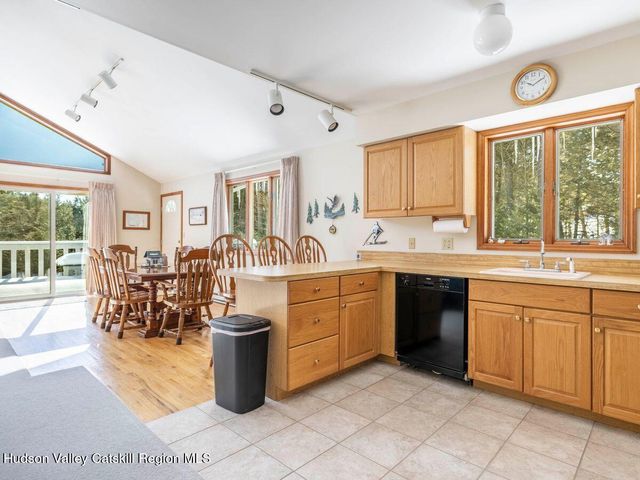 114 Conifer Lake Road W, Jewett, NY 12444