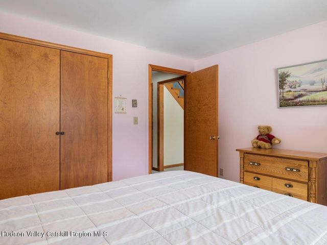 114 Conifer Lake Road W, Jewett, NY 12444