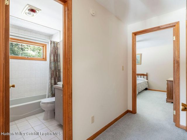 114 Conifer Lake Road W, Jewett, NY 12444