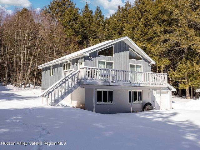 114 Conifer Lake Road W, Jewett, NY 12444