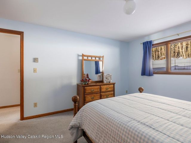 114 Conifer Lake Road W, Jewett, NY 12444