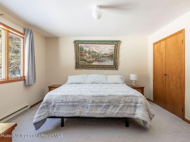 114 Conifer Lake Road W, Jewett, NY 12444