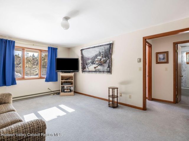 114 Conifer Lake Road W, Jewett, NY 12444