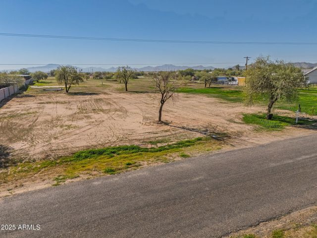 51259 W JULIE Lane 203, Maricopa, AZ 85139