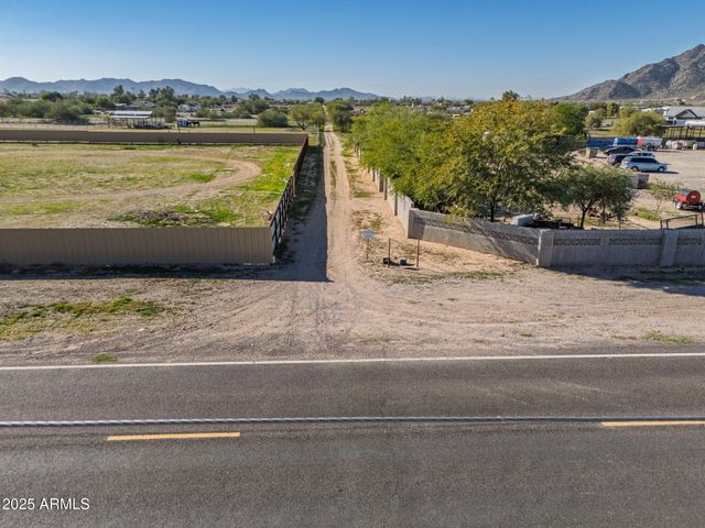 51259 W JULIE Lane 203, Maricopa, AZ 85139