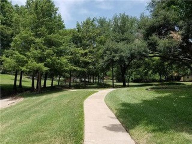 4907 Rollingwood Court, Garland, TX 75043