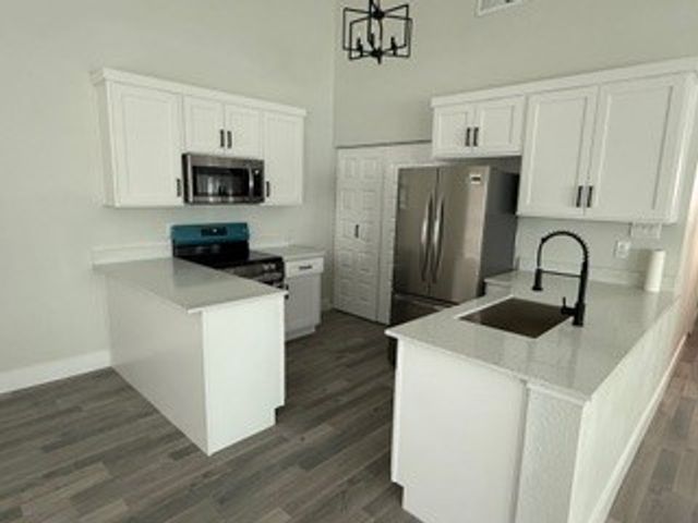 4907 Rollingwood Court, Garland, TX 75043