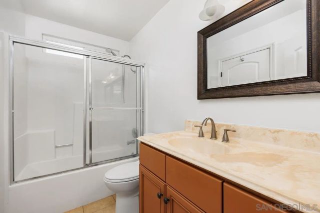 156 Avenida Descanso A, Oceanside, CA 92057