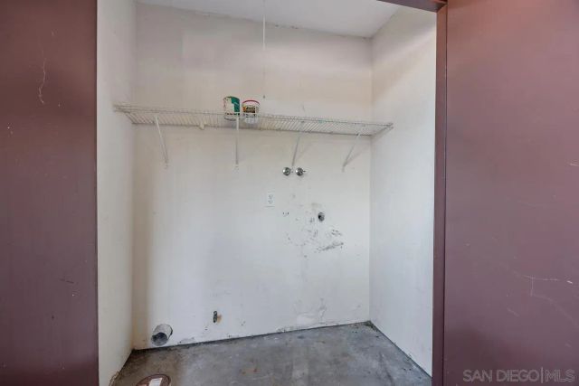 156 Avenida Descanso A, Oceanside, CA 92057