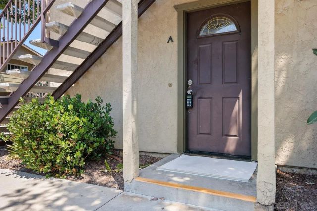156 Avenida Descanso A, Oceanside, CA 92057
