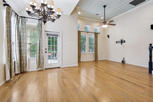 6434 Love Drive, Irving, TX 75039