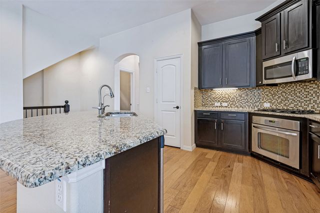 6434 Love Drive, Irving, TX 75039