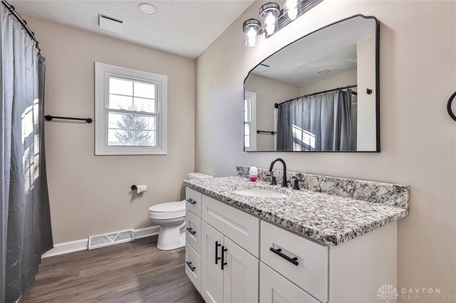 504 Kenridge Drive, Middletown, OH 45042