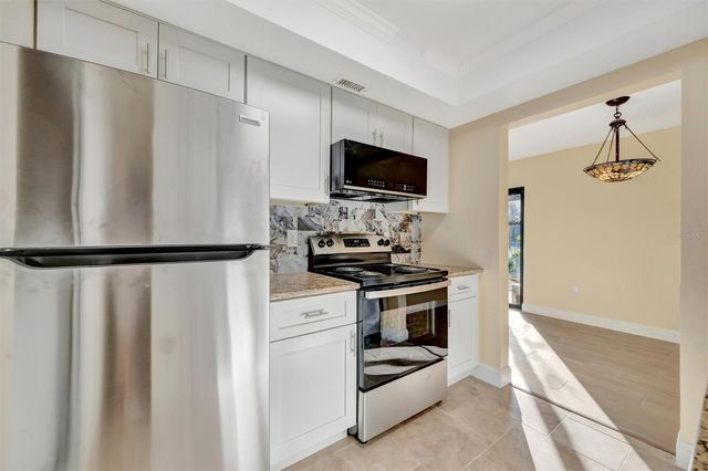 11412 8TH ST N AVENUE N 1007, St Petersburg, FL 33716