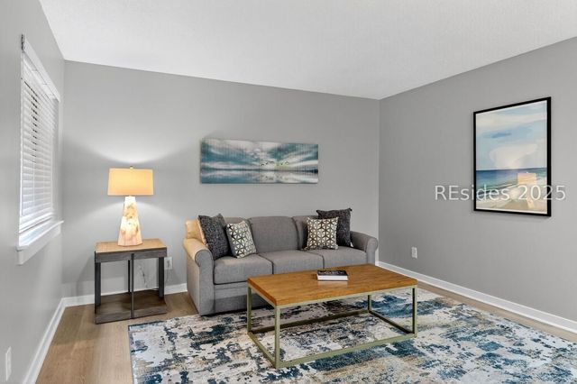 10 Lighthouse Rd Apt 434, Hilton Head Island, SC 29928