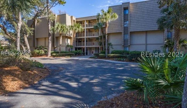 10 Lighthouse Rd Apt 434, Hilton Head Island, SC 29928
