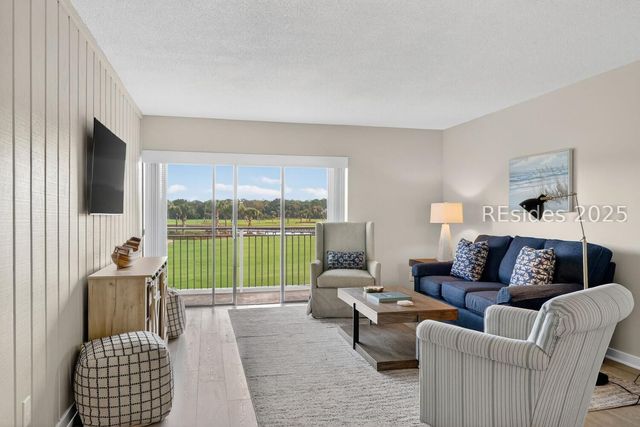10 Lighthouse Rd Apt 434, Hilton Head Island, SC 29928