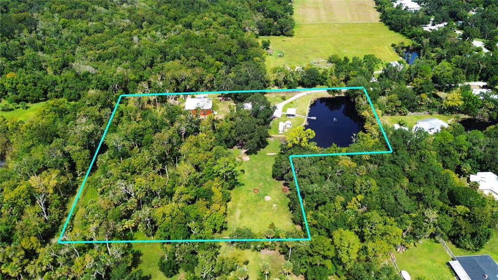 Image 4 of property listing at 2310 DOSTER DRIVE, New Smyrna Beach, FL 32168