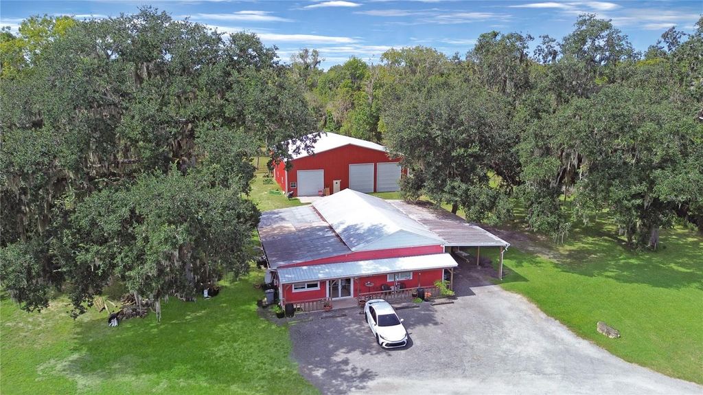Image 6 of property listing at 2310 DOSTER DRIVE, New Smyrna Beach, FL 32168