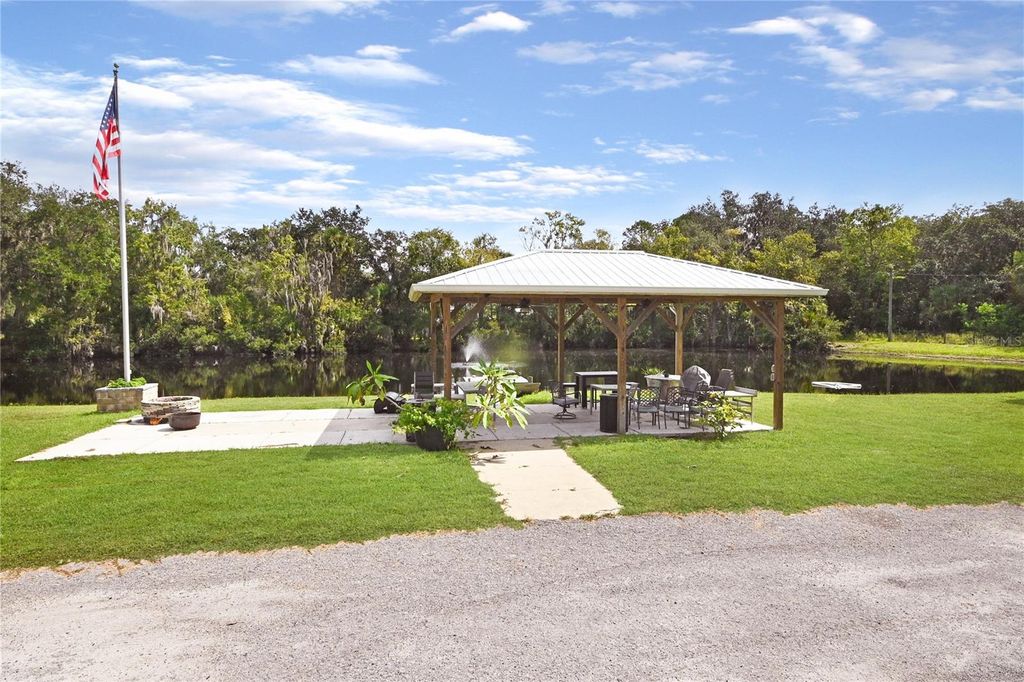 Image 8 of property listing at 2310 DOSTER DRIVE, New Smyrna Beach, FL 32168