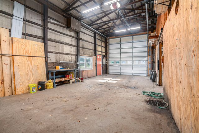 53266 US-131, Park Twp, MI 49093