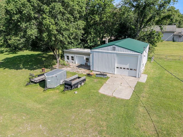 53266 US-131, Park Twp, MI 49093