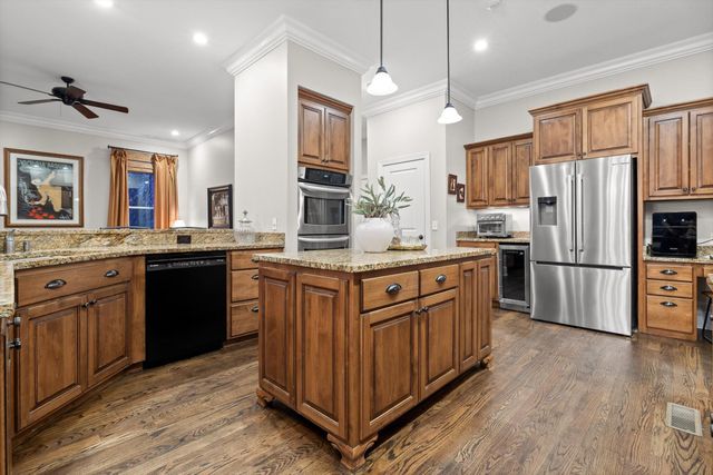 2506 Bristlecone Lane, Signal Mountain, TN 37377