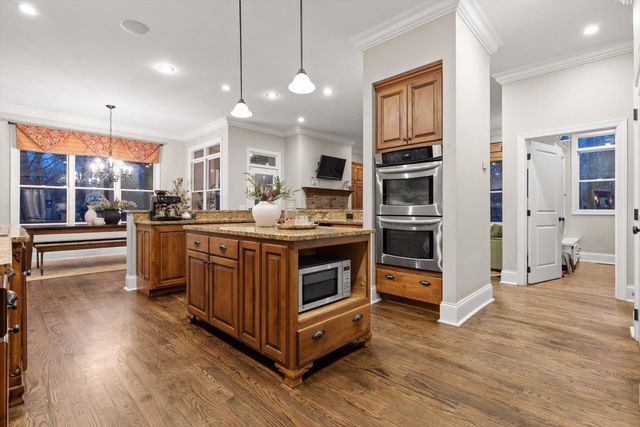 2506 Bristlecone Lane, Signal Mountain, TN 37377