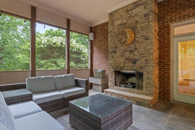 2506 Bristlecone Lane, Signal Mountain, TN 37377