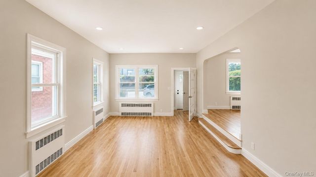 284 Beach 19th Street 1, Far Rockaway, NY 11691