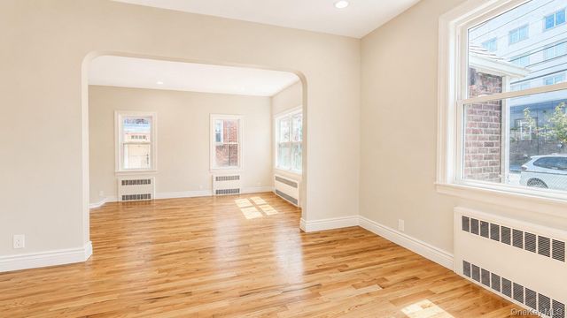 284 Beach 19th Street 1, Far Rockaway, NY 11691