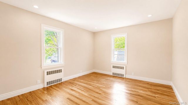284 Beach 19th Street 1, Far Rockaway, NY 11691