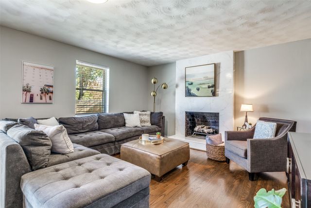 2410 Saint Francis Avenue, Dallas, TX 75228