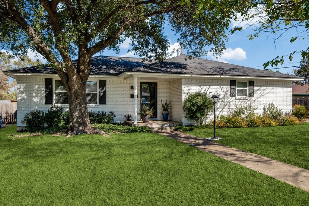 2410 Saint Francis Avenue, Dallas, TX 75228