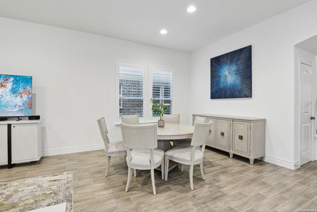 12243 Black Hat, San Antonio, TX 78254