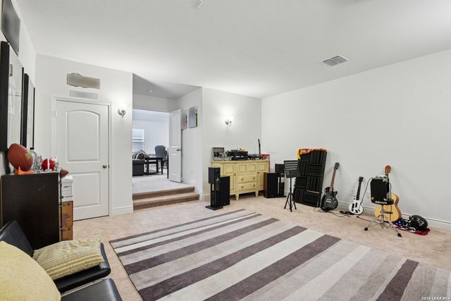 12243 Black Hat, San Antonio, TX 78254