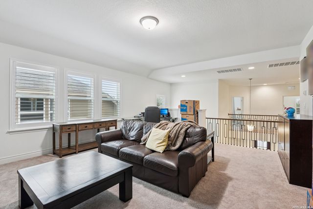 12243 Black Hat, San Antonio, TX 78254