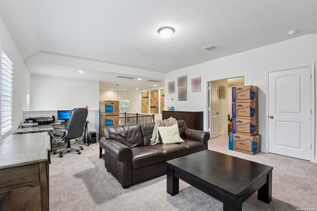 12243 Black Hat, San Antonio, TX 78254