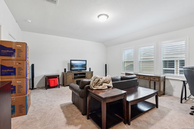 12243 Black Hat, San Antonio, TX 78254