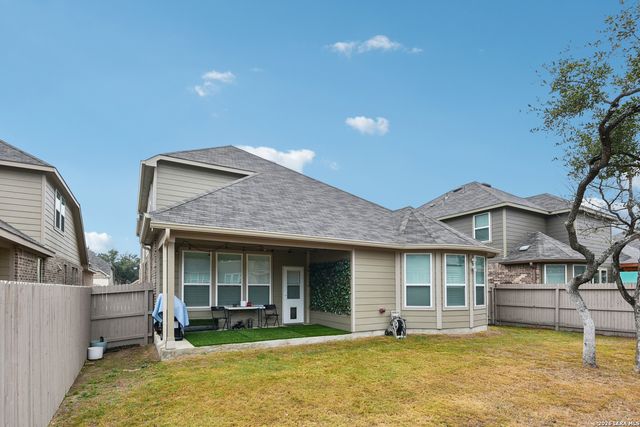 12243 Black Hat, San Antonio, TX 78254