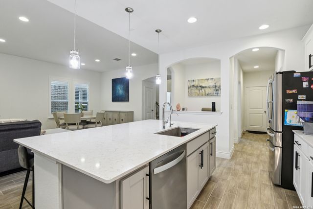 12243 Black Hat, San Antonio, TX 78254