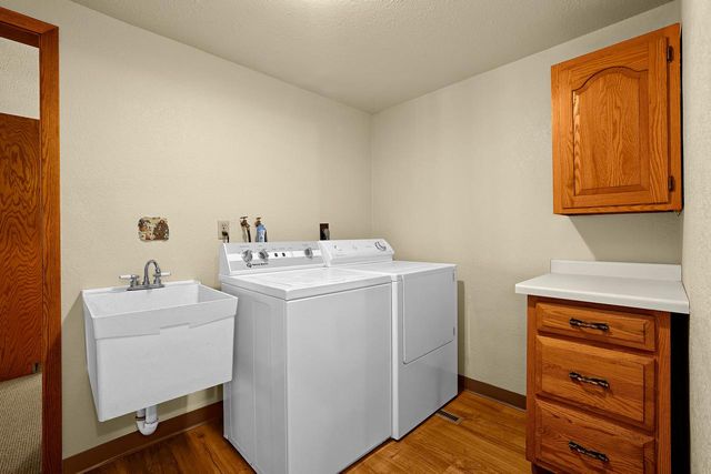 N8083 Amundson Coulee ROAD, Holmen, WI 54636