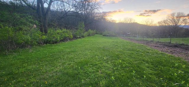 N8083 Amundson Coulee ROAD, Holmen, WI 54636