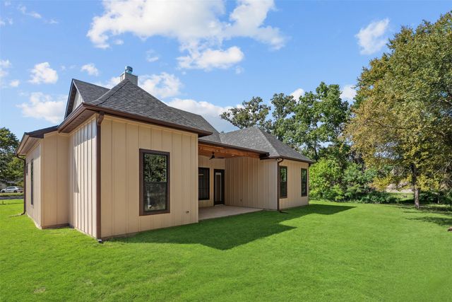 30 Rainbow Drive, Star Harbor, TX 75148