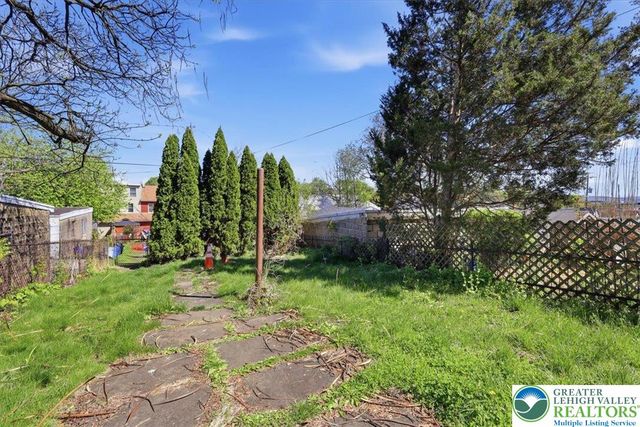 164 East Wilkes Barre Street, Easton, PA 18042