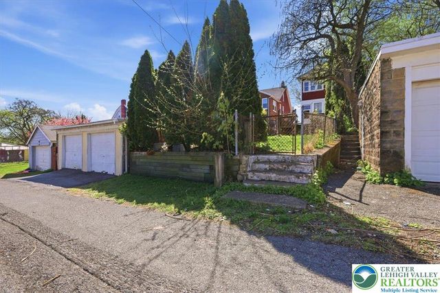 164 East Wilkes Barre Street, Easton, PA 18042